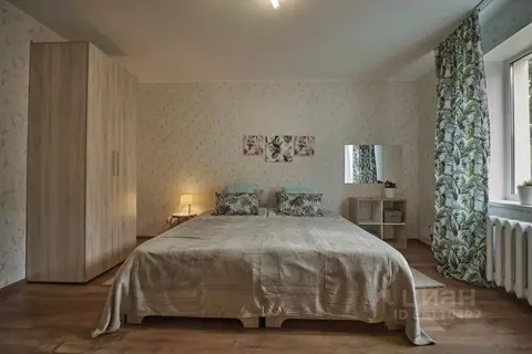 2-к кв. Пермский край, Пермь ул. Революции, 62А (65.0 м)