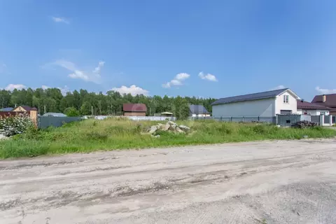 Участок в Тюменская область, Тобольск Восточный мкр, ул. Петра ...