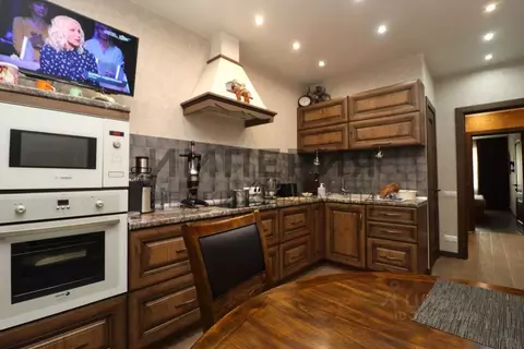 2-к кв. Магаданская область, Магадан Пролетарская ул., 71к1 (64.4 м)