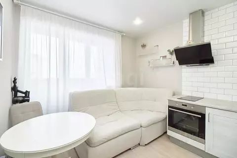 2-к кв. Тюменская область, Тюмень ул. Николая Зелинского, 5 (60.0 м)