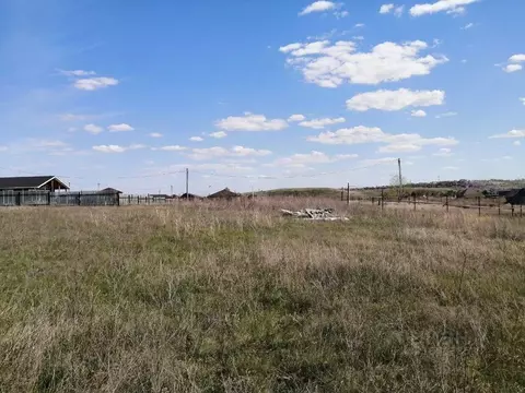 Участок в Саратовская область, д. Мергичевка ул. Степная, 32Б (20.0 ...