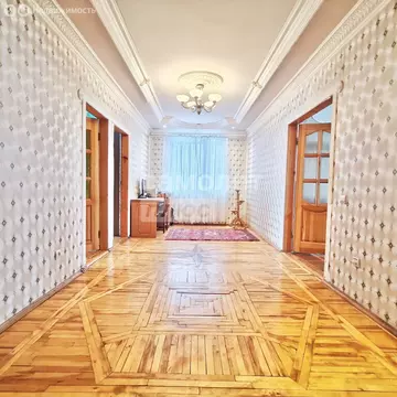 4-комнатная квартира: Пенза, 1-й проезд Добролюбова, 5 (117 м)