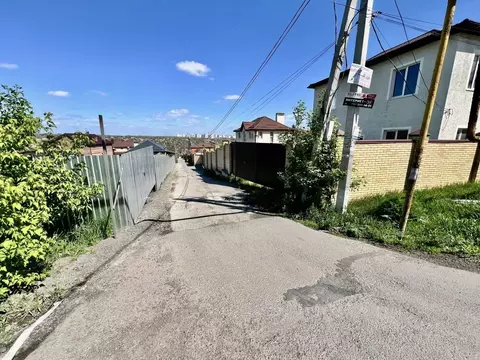 Участок в Ростовская область, Ростов-на-Дону ул. 1-я Барбарисовая, ...