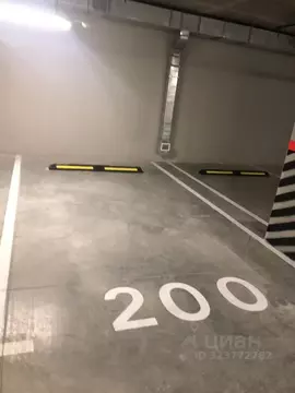 Гараж в Москва ул. Николая Озерова, 8к1 (17 м)