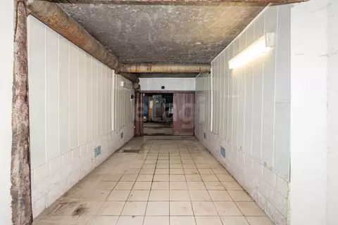 Гараж в Ханты-Мансийский АО, Сургут просп. Ленина, 33 (22 м)