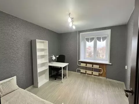 3-к кв. Ярославская область, Ярославль просп. Фрунзе, 2 (80.0 м)