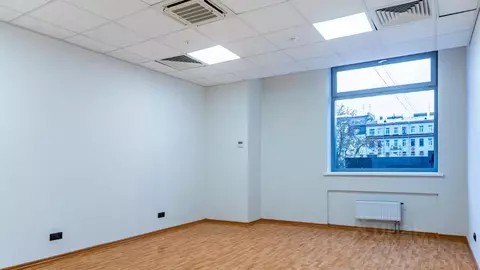 Офис в Санкт-Петербург 18-я Васильевского острова линия, 29И (38 м)