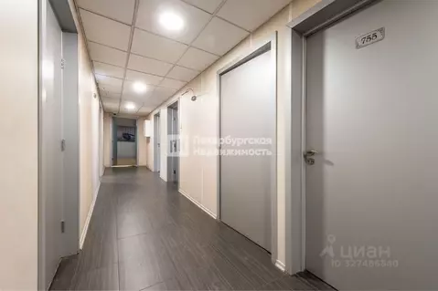 Офис в Санкт-Петербург просп. Юрия Гагарина, 1 (234 м)