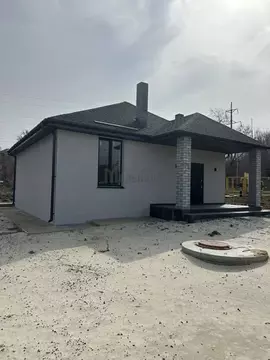 Дом в Волгоградская область, Волгоград пос. Сакко и Ванцетти, ул. ...