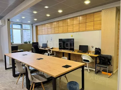 Офис в Башкортостан, Уфа ул. Менделеева, 137 (303 м)