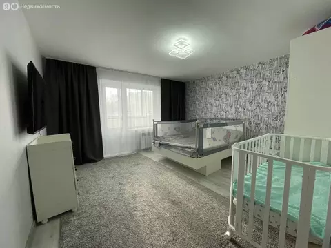 2-комнатная квартира: Миасс, улица Нахимова, 3 (61 м)