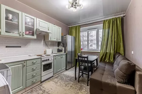 1-к кв. Курганская область, Курган Заозерный жилрайон, 1-й мкр, ул. ...