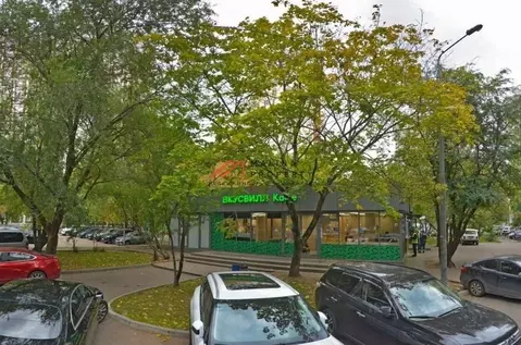 Торговая площадь в Москва Филевский бул., 12С2 (301 м)