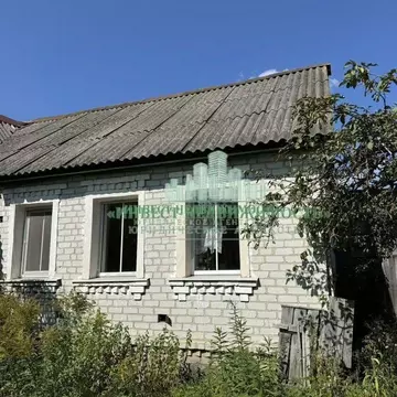 Дом в Брянская область, Брянский район, Нетьинское с/пос, пос. ...