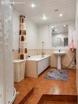 2-комнатная квартира: Тюмень, улица Котельщиков, 17к2 (75.3 м)