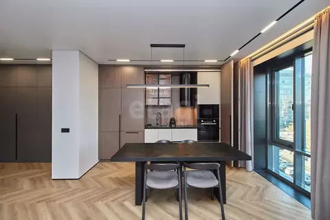 2-к кв. Тюменская область, Тюмень ул. Николая Машарова, 2 (74.5 м)