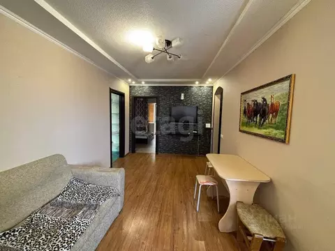 3-к кв. Ямало-Ненецкий АО, Новый Уренгой Юбилейная ул., 3 (61.0 м)