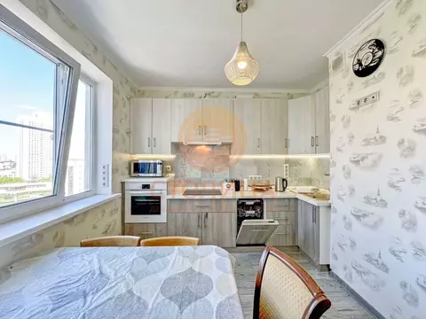 3-к кв. Москва ул. Академика Анохина, 26К4 (75.0 м)