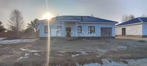 Дом в Алтайский край, Первомайский район, с. Фирсово ул. Петра Шангина ...