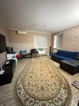 3-к кв. Калмыкия, Элиста 2-й мкр, 40 (80.0 м)