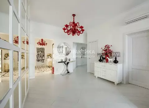 Продается 3-комнатная квартира