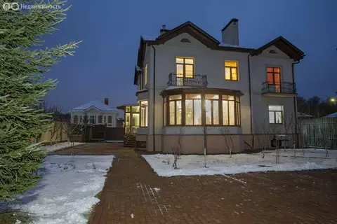 Дом в Москва, район Троицк, деревня Фоминское (404.2 м)