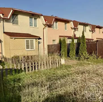 Таунхаус в Ленинградская область, Гатчинский муниципальный округ, пос. ...