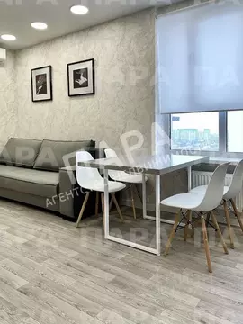 2-к кв. Самарская область, Самара просп. Карла Маркса, 231 (56.0 м)