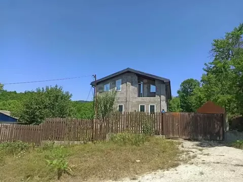 Дом в Краснодарский край, Геленджик городской округ, с. Адербиевка  ...