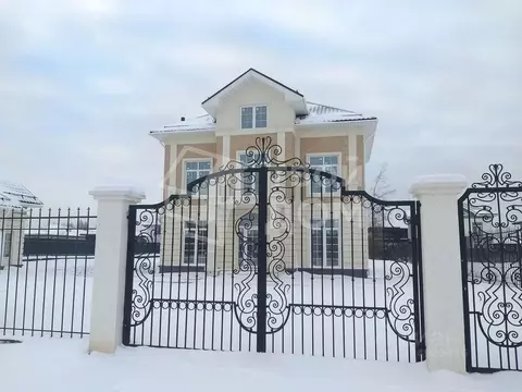 Дом в Санкт-Петербург, Санкт-Петербург, Петергоф Санкт-Петербургское ...