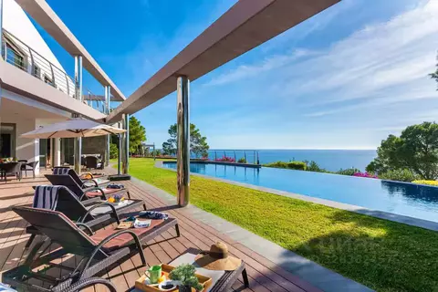 Коттедж в Краснодарский край, Сочи Сухумское ш., 33/29 (270 м)