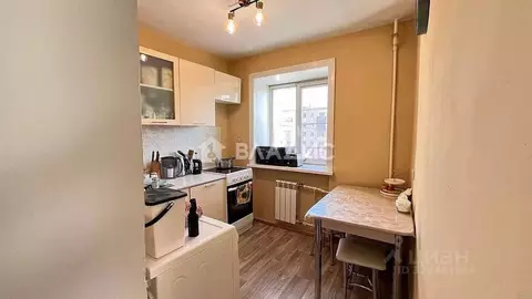 2-к кв. Бурятия, Улан-Удэ просп. 50-летия Октября, 21 (41.0 м)