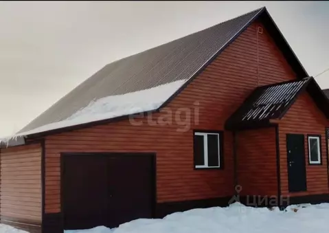 Дом в Алтайский край, Первомайский район, с. Санниково ул. Лесникова ...