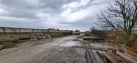 Склад в Крым, Сакский район, Суворовское с/пос, с. Желтокаменка ул. ...