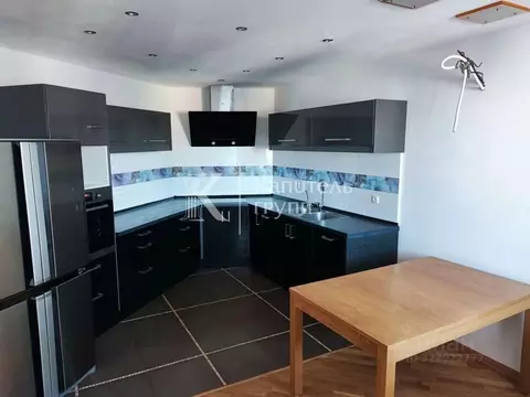 3-к кв. Тюменская область, Тюмень ул. Прокопия Артамонова, 15 (96.5 м)