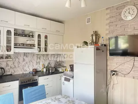 2-к кв. Челябинская область, Челябинск Свердловский просп., 8А (64.2 ...