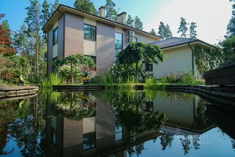 Коттедж в Ленинградская область, Всеволожск Солнечный Бор кп,  (390 м)