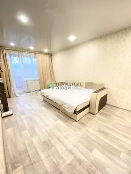 2-к кв. Курганская область, Курган Заозерный жилрайон, 3-й мкр, 26 ...