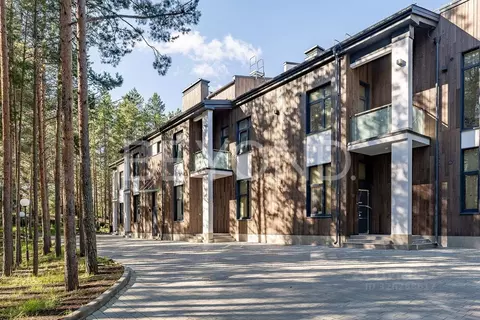 Таунхаус в Санкт-Петербург, Санкт-Петербург, Сестрорецк дор. Заречная, ...