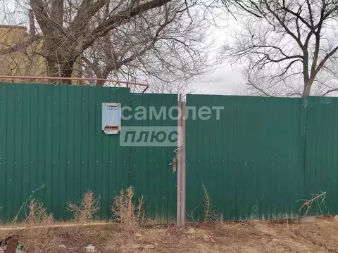 Дом в Калмыкия, Черноземельский район, пос. Комсомольский ул. Суворова ...