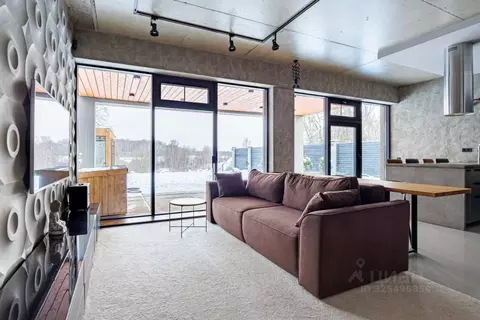 Дом в Ленинградская область, Всеволожский район, Бугровское городское ...