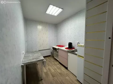 Торговая площадь (389 м)