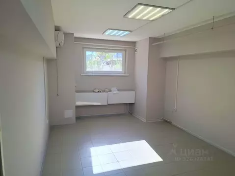 Помещение свободного назначения в Краснодарский край, Краснодар ул. ...