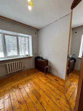 Продается комната в 5-комнатной квартире