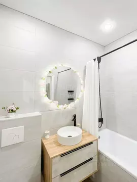 1-к кв. Тюменская область, Тюмень ул. Фармана Салманова, 3 (34.0 м)