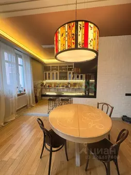 4-к кв. Санкт-Петербург Парадная ул., 3к2 (127.0 м)