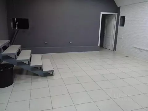 Помещение свободного назначения в Удмуртия, Ижевск ул. Коммунаров, 175 ...