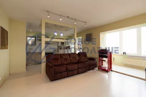 2-к кв. Омская область, Омск ул. Конева, 14 (75.0 м)