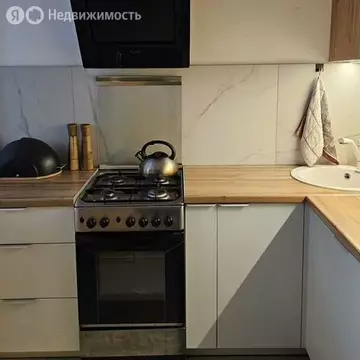 3-комнатная квартира: Санкт-Петербург, улица Бабушкина, 23 (56.5 м)