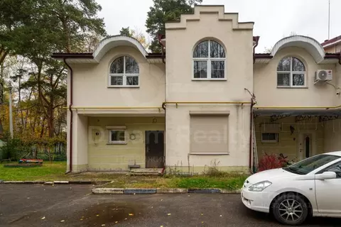 Таунхаус в Московская область, Королев ул. Сосновый Бор, 12с5 (150 м)